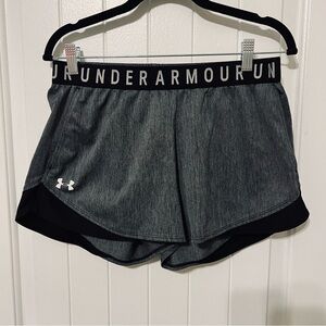 Under Armour Women's Black and Gray Athletic Shorts Size LG